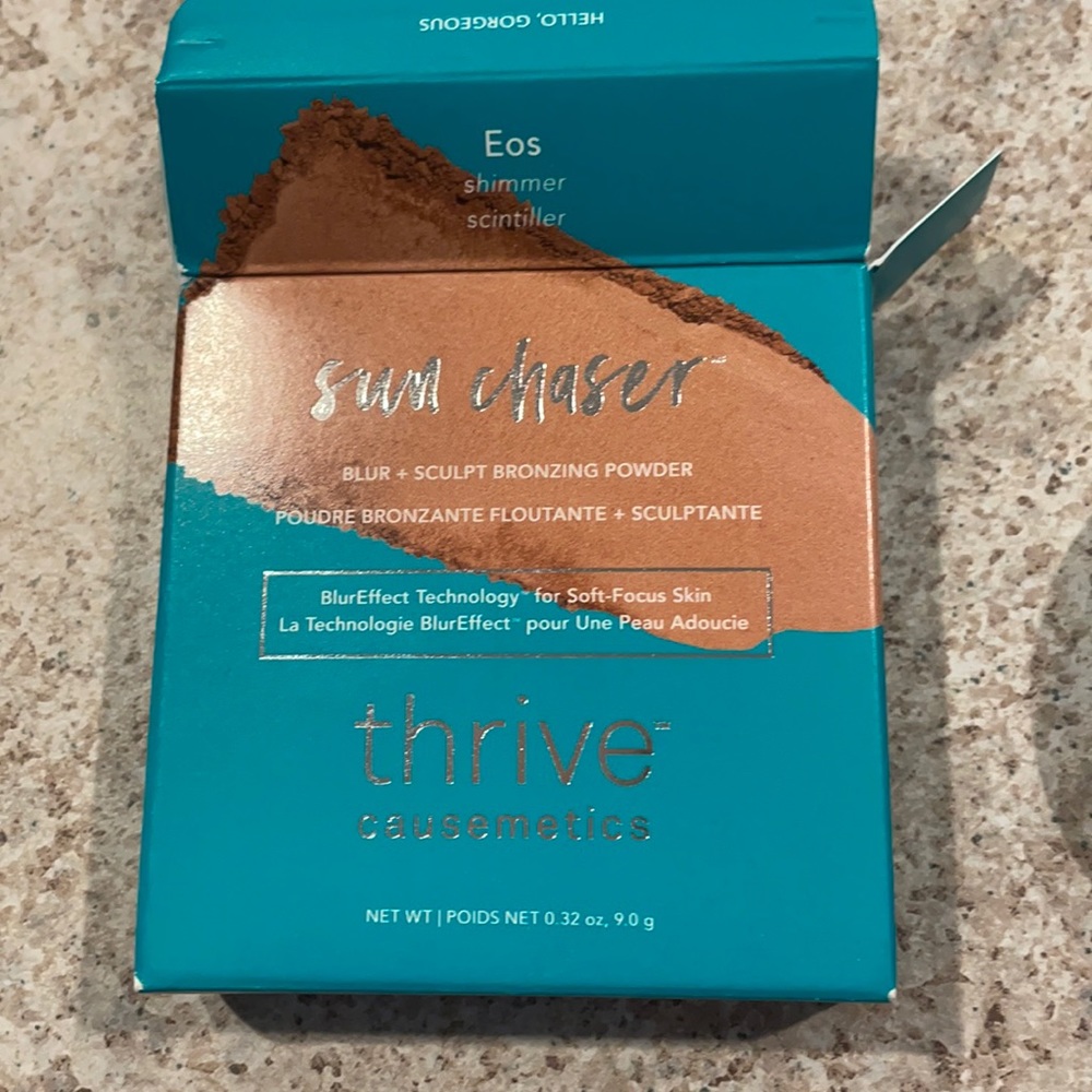 Brand New! Bronzing powder!
